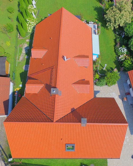 Drohne_Aufnahme_Dach_Satteldach_Dachsanierung